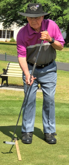side-saddle putting 3